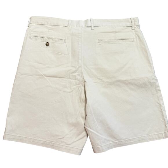 Old Navy Mens NEW stone slim built-in flex shorts 38 - Picture 5 of 5